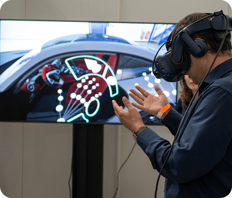 Augmented Reality (AR) & Virtual Reality (VR)